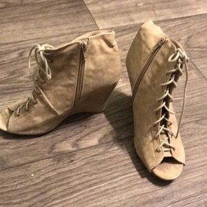 Tan tie up wedges